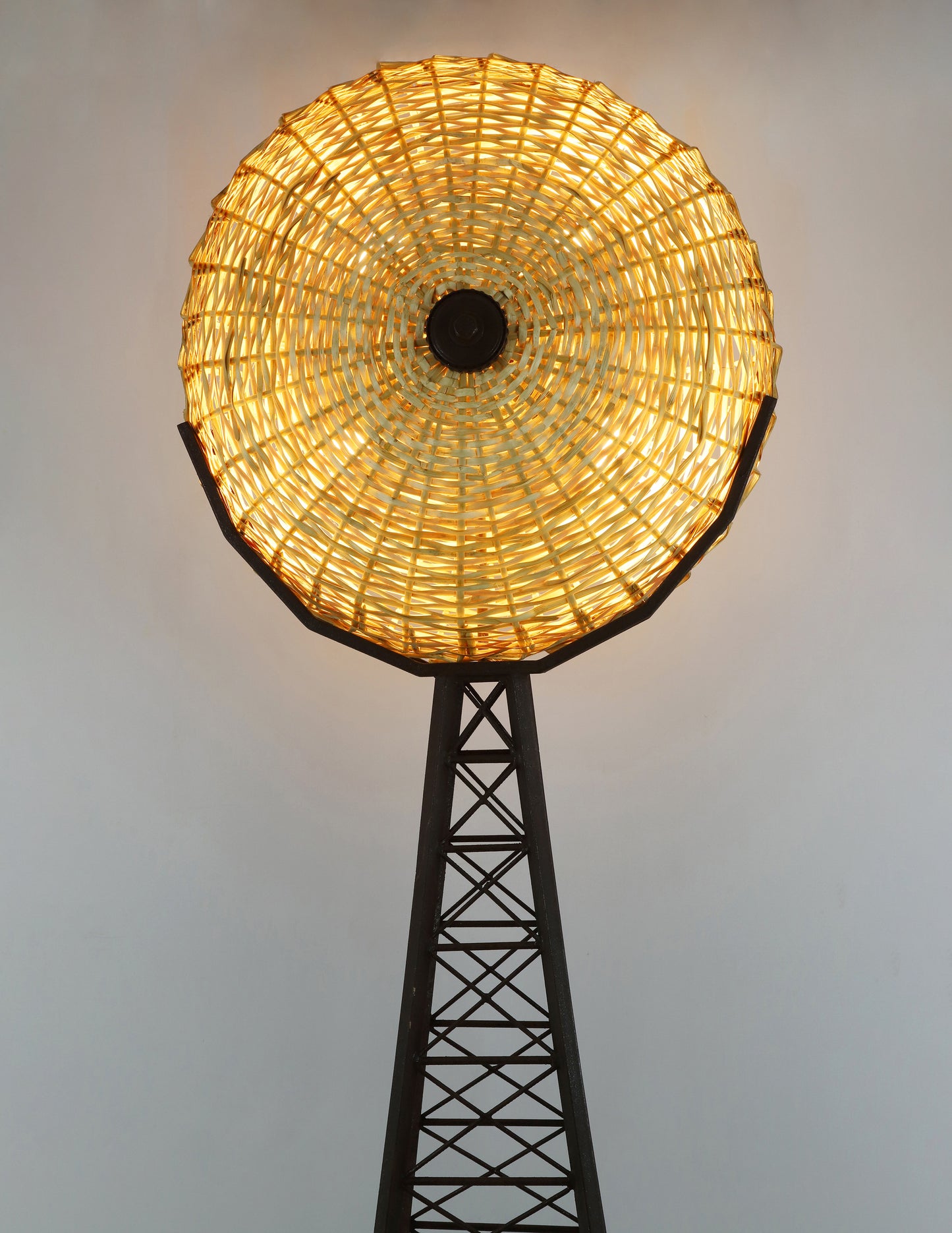 Luminária Parabólica