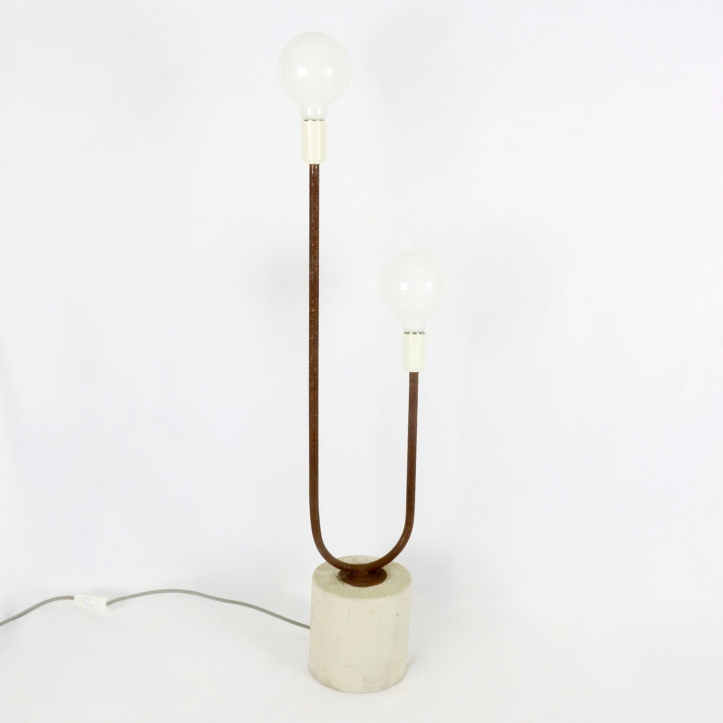 Luminária Duo No Concreto