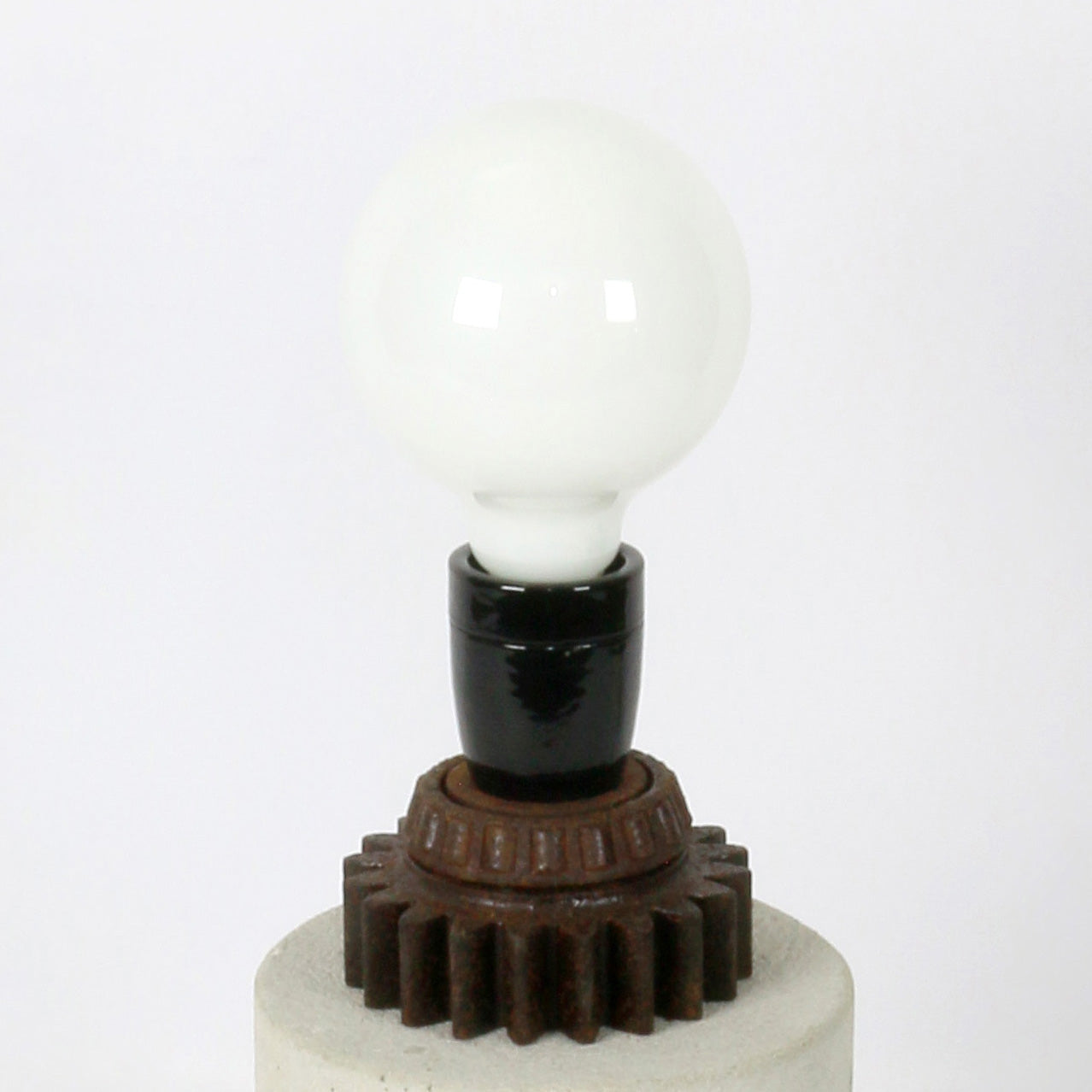 Luminária Concreta Luz Redonda 3