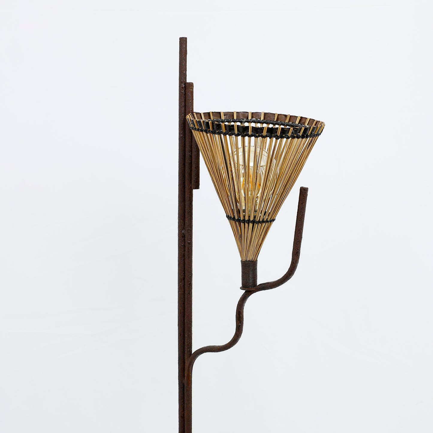 Luminária Funil Art Déco