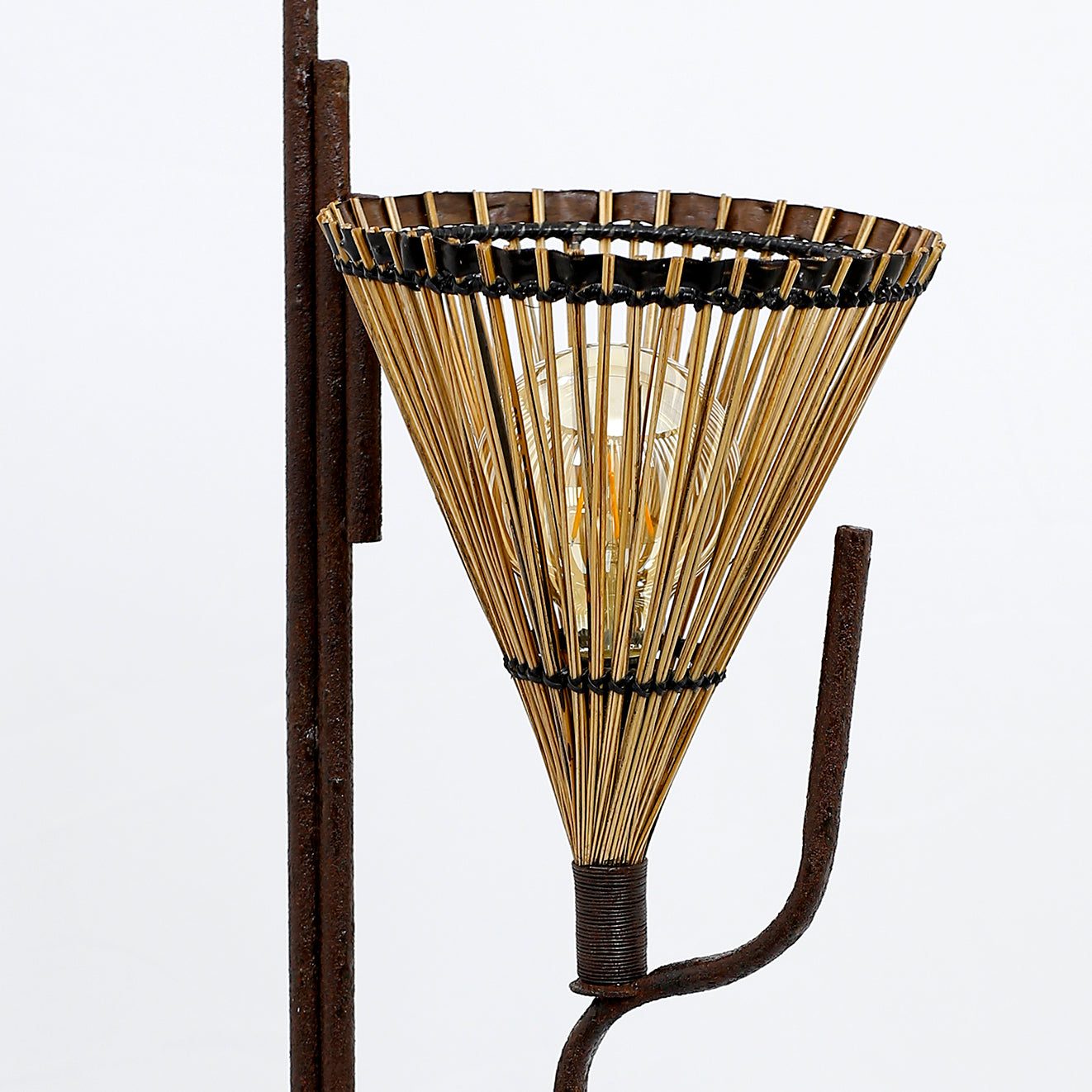 Luminária Funil Art Déco