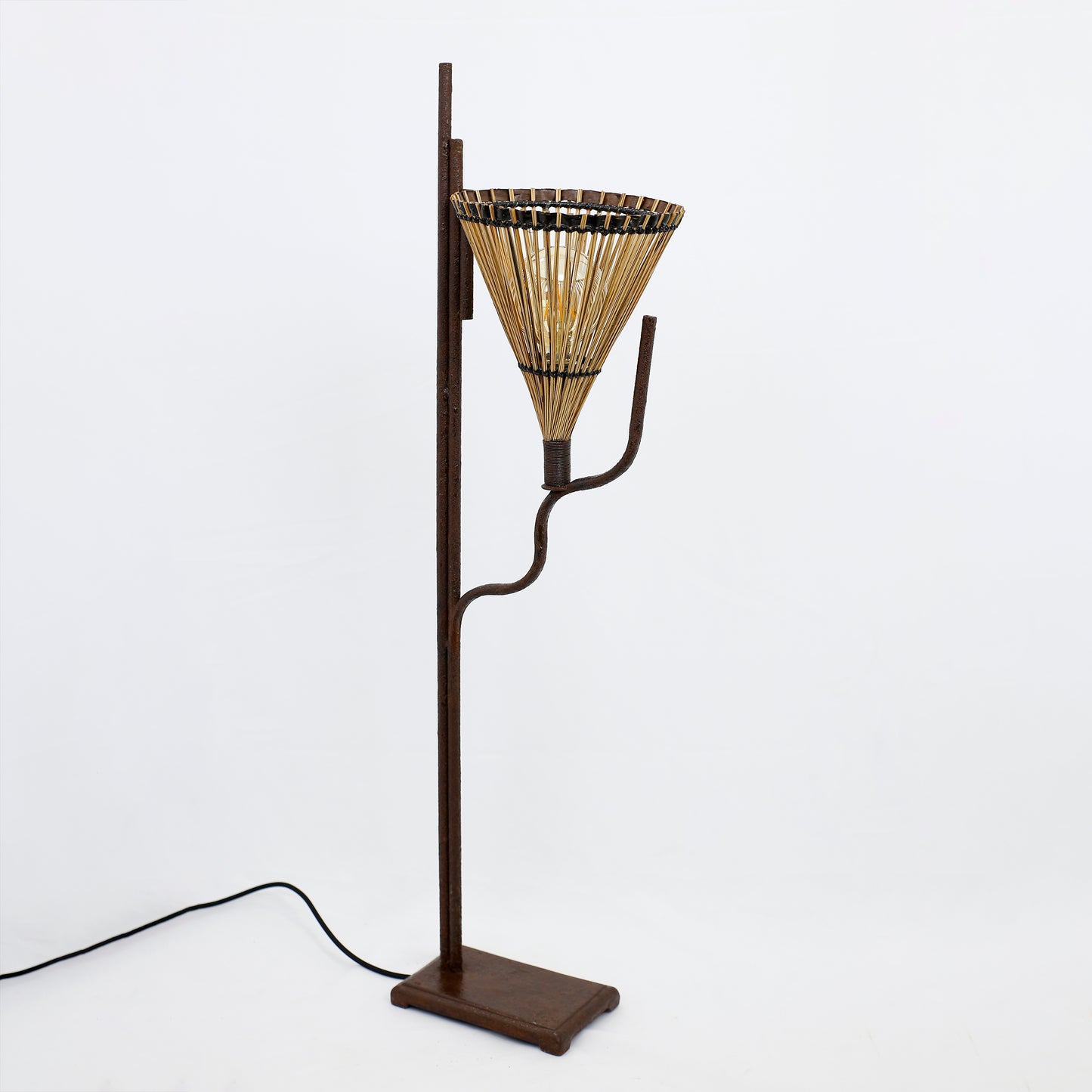 Luminária Funil Art Déco